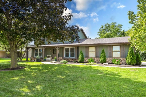 Photo of 7613 S 83rd St, Franklin, WI 53132 (MLS # 1978305)