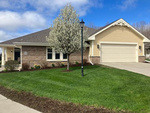 Photo of W129N6739 Northfield Cir, Menomonee Falls, WI 53051 (MLS # 1921644)