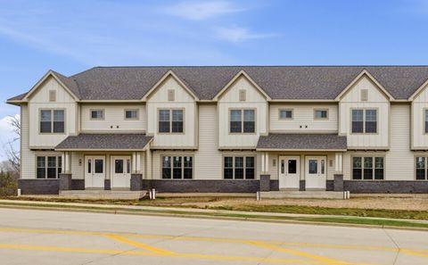 Photo of 2123 E Howard Ave, Saint Francis, WI 53235 (MLS # 1959517)