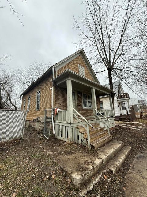 Photo of 2749 N 9th St, Milwaukee, WI 53206 (MLS # 1959937)