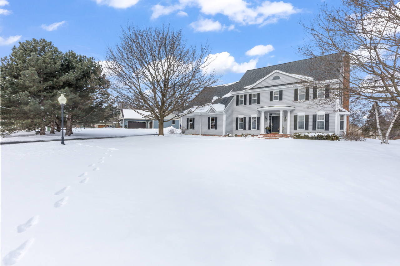 764 Oconomowoc Pkwy