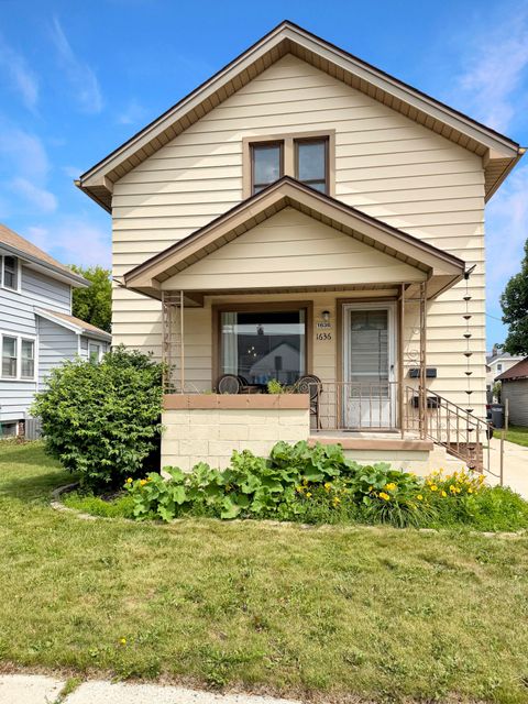 Photo of 1636 Main Ave, Sheboygan, WI 53083 (MLS # 1970190)
