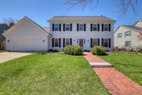 Photo of W68N437 Evergreen Blvd, Cedarburg, WI 53012 (MLS # 1959156)