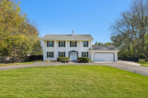 Photo of 9502 N 45th St, Brown Deer, WI 53223 (MLS # 1985893)