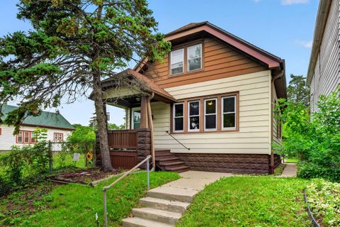 Photo of 3614 N 25th St, Milwaukee, WI 53206 (MLS # 1970442)