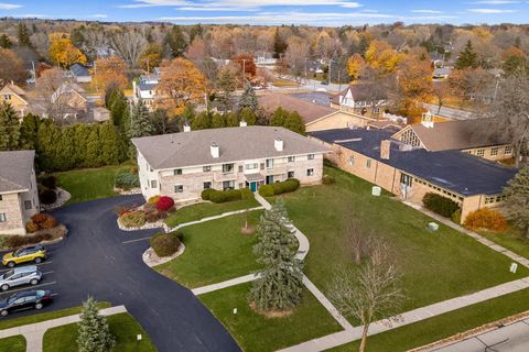 116 E Freistadt Rd, Thiensville, WI 53092 - #: 1944156