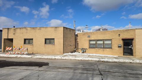 Photo of 5408 W Electric Ave, West Allis, WI 53219 (MLS # 1948629)