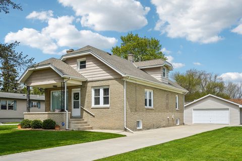 Photo of 2670 4 1/2 Mile Rd, Caledonia, WI 53402 (MLS # 1960684)