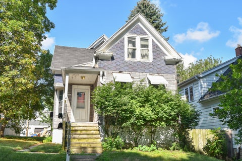 Photo of 3063 S 8th St, Milwaukee, WI 53215 (MLS # 1974429)