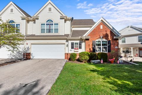 Photo of N165W20576 Berry Patch Rd, Jackson, WI 53037 (MLS # 1949166)