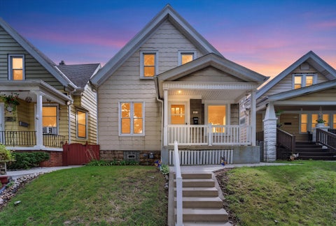 Photo of 2444 S 34th St, Milwaukee, WI 53215 (MLS # 1980377)
