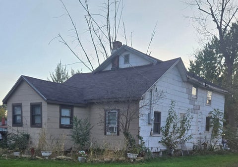 Photo of 1713 Bainbridge St, Campbell, WI 54603 (MLS # 1984031)