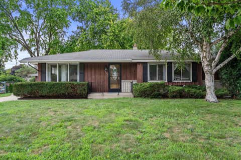 Photo of 1651 1st Ave, Grafton, WI 53024 (MLS # 1975884)