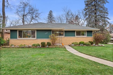 Photo of 6183 N 118th St, Milwaukee, WI 53225 (MLS # 1943656)