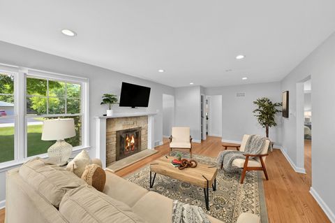 Photo of 340 Fairway Dr, Brookfield, WI 53005 (MLS # 1926625)