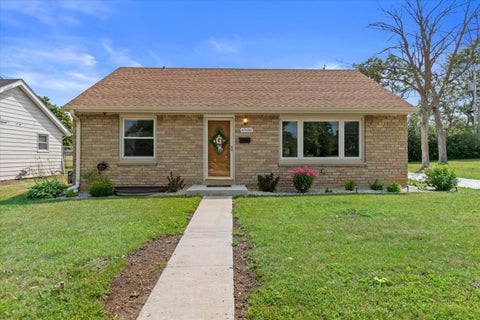 Photo of 6500 N 91st St, Milwaukee, WI 53224 (MLS # 1981177)