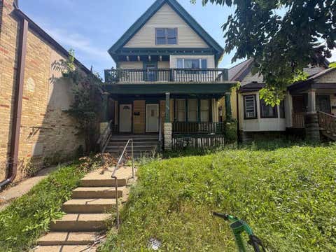 Photo of 3258 N 33rd St, Milwaukee, WI 53216 (MLS # 1977742)