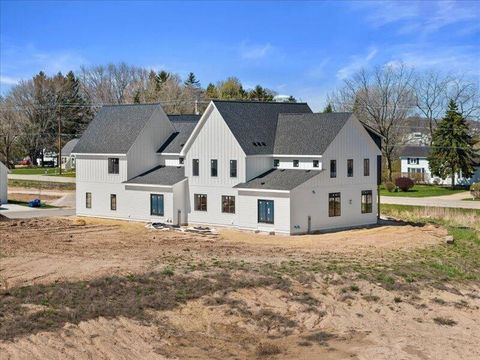 498 Bastle Wynd -, Port Washington, WI 53074 - #: 1917263