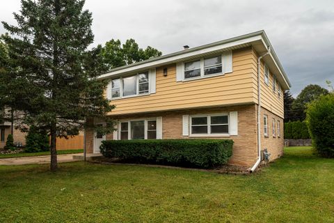 Photo of 1409 N 116th St, Wauwatosa, WI 53226 (MLS # 1939046)
