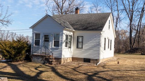 Photo of 265 Charlevoix St, Marquette, WI 53947 (MLS # 1952744)