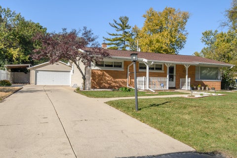 Photo of 7823 53rd St St N, Milwaukee, WI 53223 (MLS # 1986468)