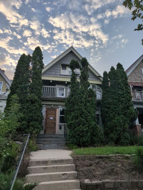 Photo of 3438 N Newhall St, Milwaukee, WI 53211 (MLS # 1933882)