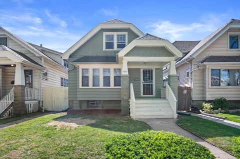 Photo of 5543 N 34th St, Milwaukee, WI 53209 (MLS # 1963563)
