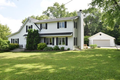 Photo of 1919 Newman Rd, Mount Pleasant, WI 53406 (MLS # 1981166)