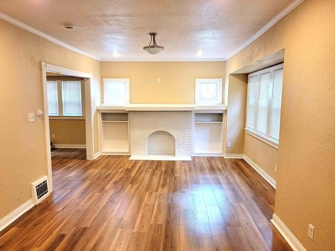 Photo of 3946 N 25th St, Milwaukee, WI 53206 (MLS # 1940410)