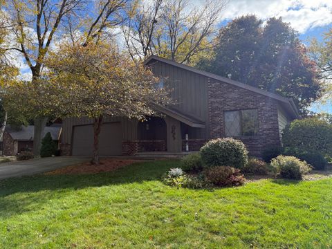 Photo of 1103 Laurie Dr, Fort Atkinson, WI 53538 (MLS # 1941037)