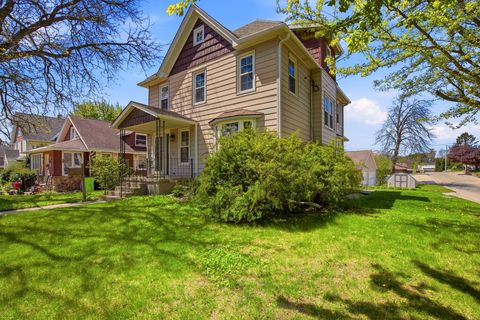 Photo of 269 S Walnut St, Mayville, WI 53050 (MLS # 1962193)