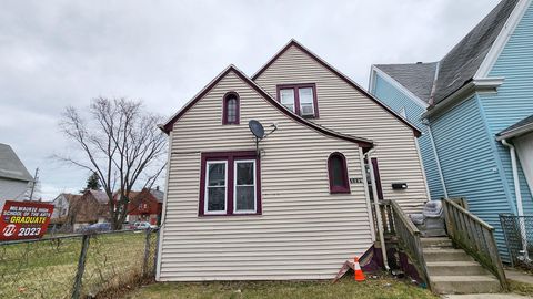 Photo of 2114 N 34th St, Milwaukee, WI 53208 (MLS # 1912896)