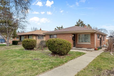 Photo of 4750 N 70th St, Milwaukee, WI 53218 (MLS # 1957491)