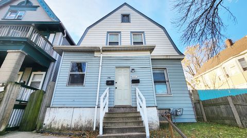 Photo of 1527 N 33rd St, Milwaukee, WI 53208 (MLS # 1944256)