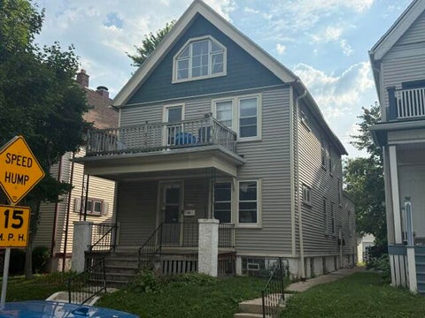 Photo of 3138 N Pierce St, Milwaukee, WI 53212 (MLS # 1979661)
