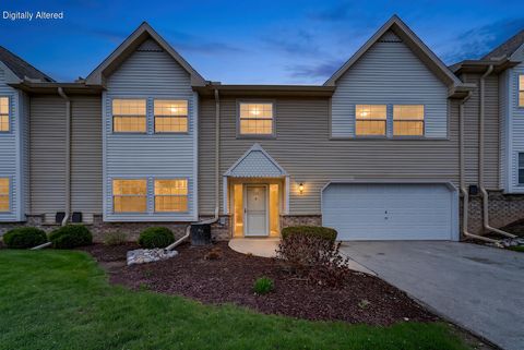 Photo of 390 Dustin Dr, Brookfield, WI 53045 (MLS # 1960716)