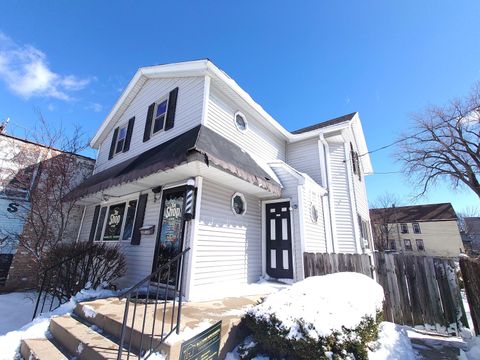 Photo of 2340 S Kinnickinnic Ave, Milwaukee, WI 53207 (MLS # 1954268)