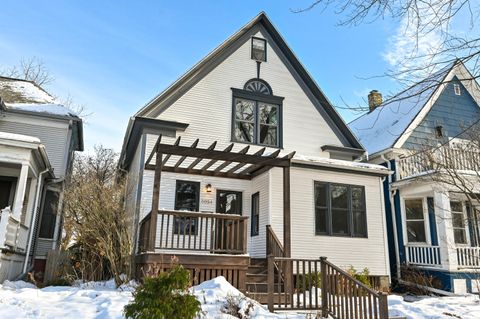 Photo of 3054 N Newhall St, Milwaukee, WI 53211 (MLS # 1945297)