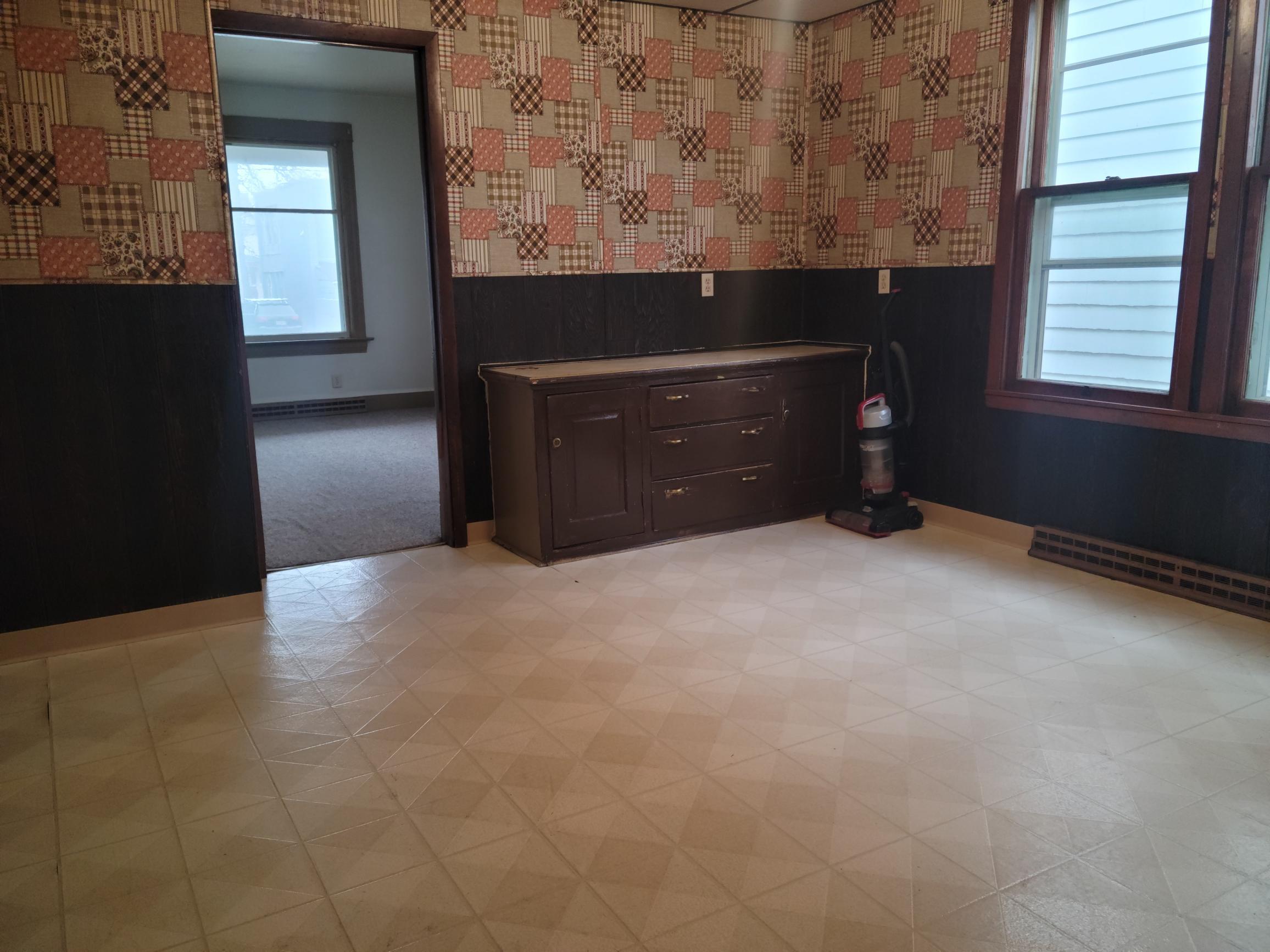 Racine, Wisconsin 53405, United States, 4 Bedrooms Bedrooms, ,2 BathroomsBathrooms,Residential,Active,24370