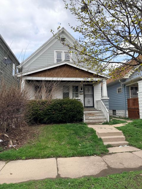 Photo of 1304 W Ring St, Milwaukee, WI 53206 (MLS # 1958582)