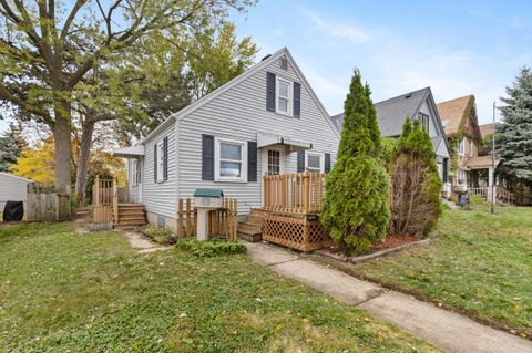 Photo of 3779 S Pennsylvania Ave, Milwaukee, WI 53235 (MLS # 1940445)