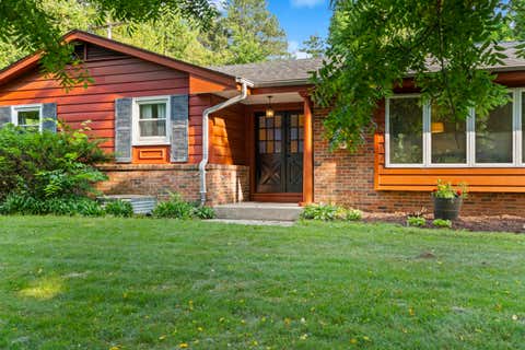 Photo of N8093 Lakeview Rd, Ixonia, WI 53066 (MLS # 1970875)