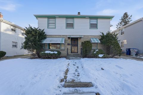 Photo of 6215 W Keefe Avenue Pkwy, Milwaukee, WI 53216 (MLS # 1950747)