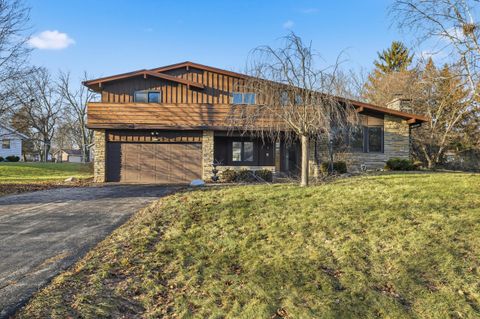 8979 N Silver Brook Ln, Brown Deer, WI 53223 - #: 1946812