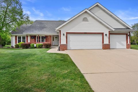 Photo of 2038 W Hope Ln, Oak Creek, WI 53154 (MLS # 1918663)