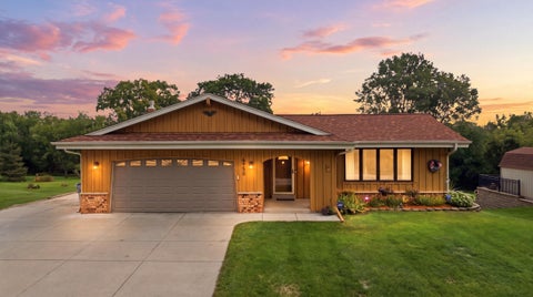 Photo of 6950 N 124th St, Milwaukee, WI 53224 (MLS # 1978644)