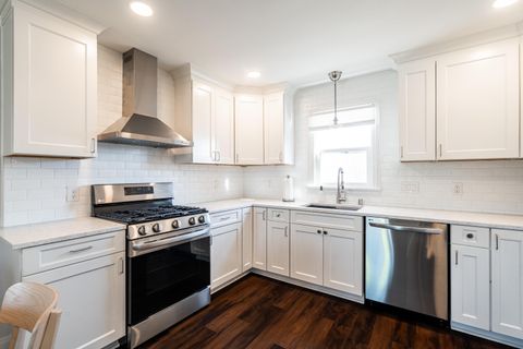 Photo of 3200 S Chase Ave, Milwaukee, WI 53207 (MLS # 1951744)