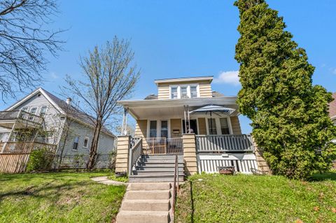 Photo of 5017 N 38th St, Milwaukee, WI 53209 (MLS # 1959264)