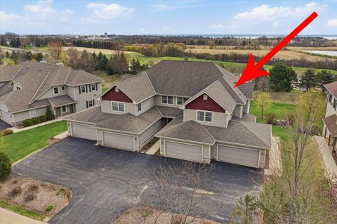 Photo of 1664 New Port Vista Dr, Port Washington, WI 53074 (MLS # 1960026)