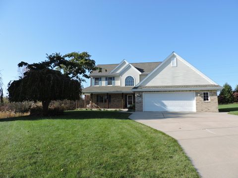 Photo of 8367 S Benjamin Dr, Oak Creek, WI 53154 (MLS # 1911841)